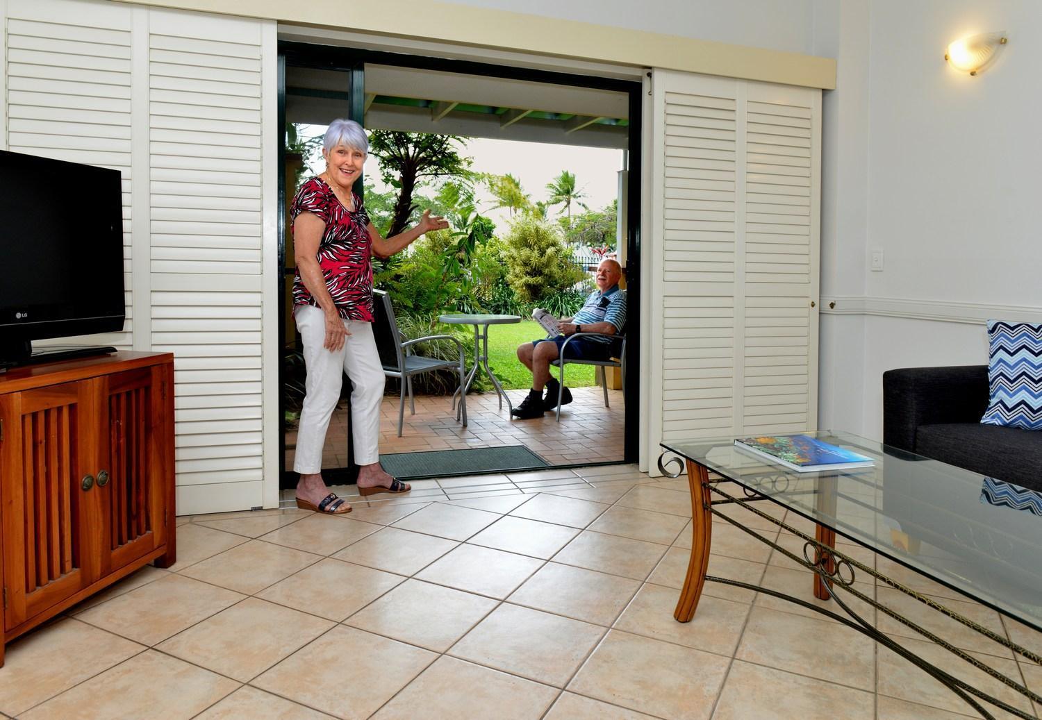 One-Bedroom Apartment,701080945:JPEG